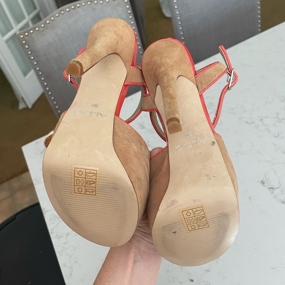 Aldo sz 6 heels - Picture 3 of 4